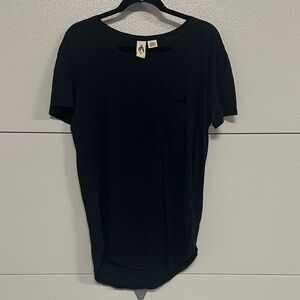 Feathers Black Short Sleeve Tee